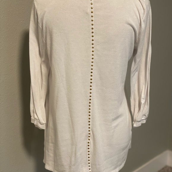 Women's Passports White Blouse w/Gold Studded detail on collar and down back - Picture 3 of 5